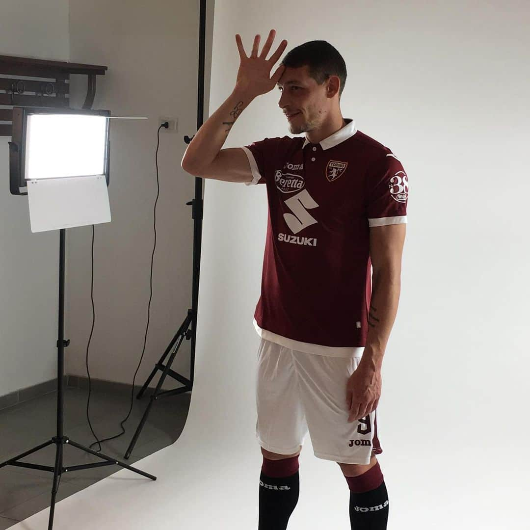 トリノFCさんのインスタグラム写真 - (トリノFCInstagram)「Shooting time 📸🐂 #SFT」8月17日 23時03分 - torinofc1906