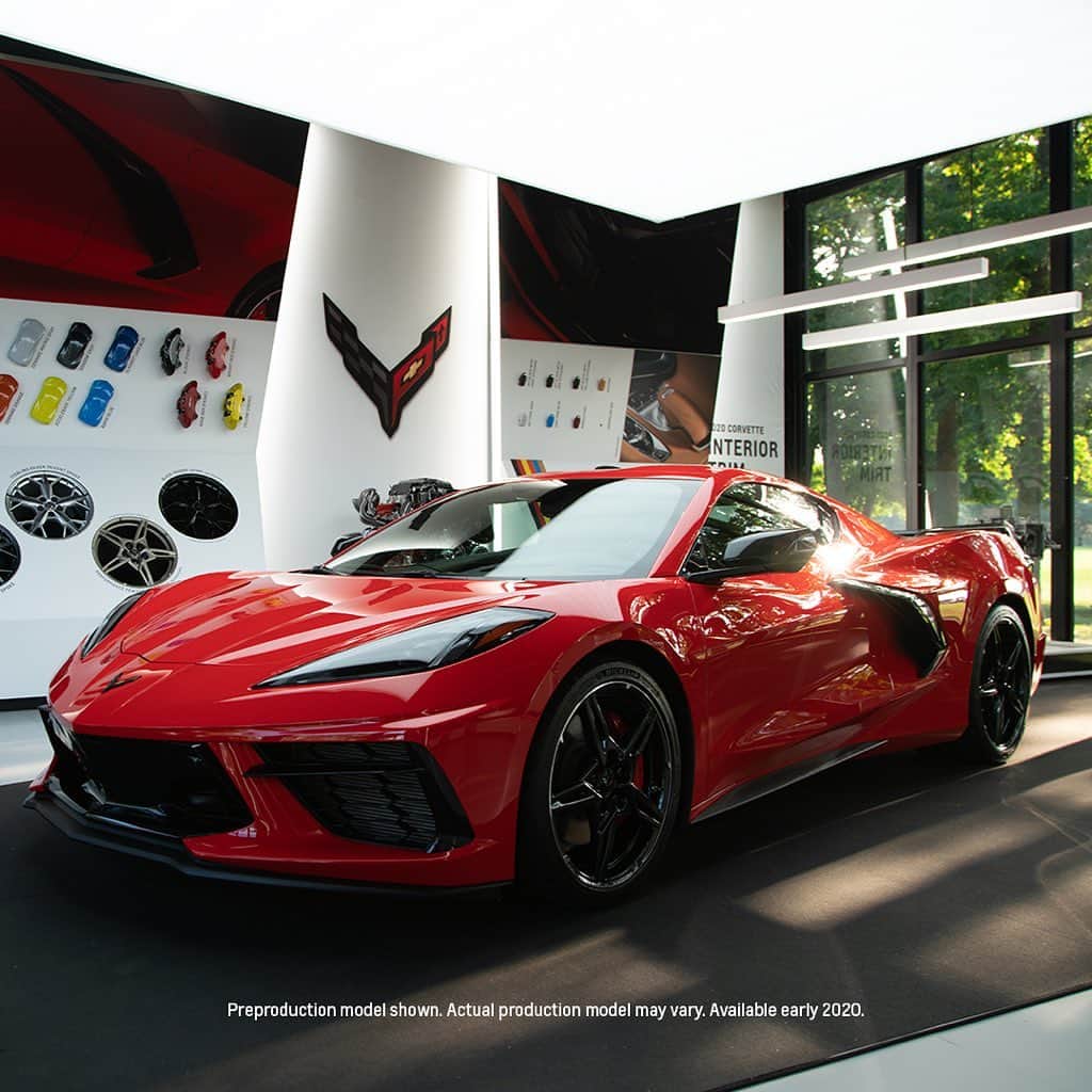 Corvetteのインスタグラム：「Picture yourself taking a summer cruise in this instant classic. Presenting the 2020 #Corvette #Stingray. Check out our highlight for dates.」