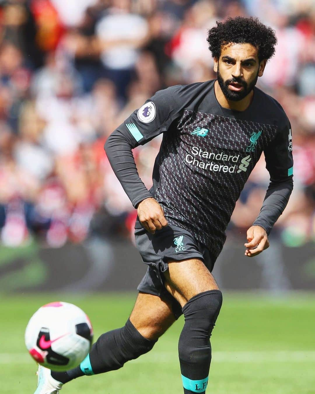 リヴァプールFCさんのインスタグラム写真 - (リヴァプールFCInstagram)「COME ON, REDS! 👊 #LFC #Liverpool #LiverpoolFC #SOULIV #PremierLeague」8月17日 23時24分 - liverpoolfc