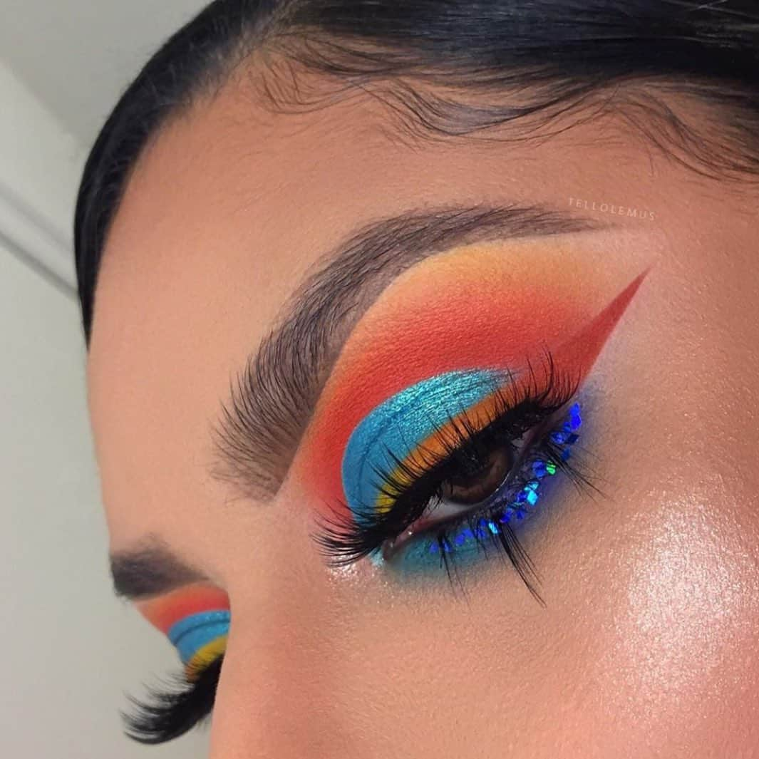 Makeup Addiction Cosmeticsさんのインスタグラム写真 - (Makeup Addiction CosmeticsInstagram)「🏖Tropical vibes by @tellolemus using our Peacock pigment 🏖 🗝 Tap photo to grab our Peacock pigment and tag us when you recreate this look! 🏖 . #makeupaddictioncosmetics #makeupaddiction #shimycatsmua #hypnaughtymakeup #makeupdolls #brian_champagne #vegas_nay」8月17日 23時33分 - makeupaddictioncosmetics