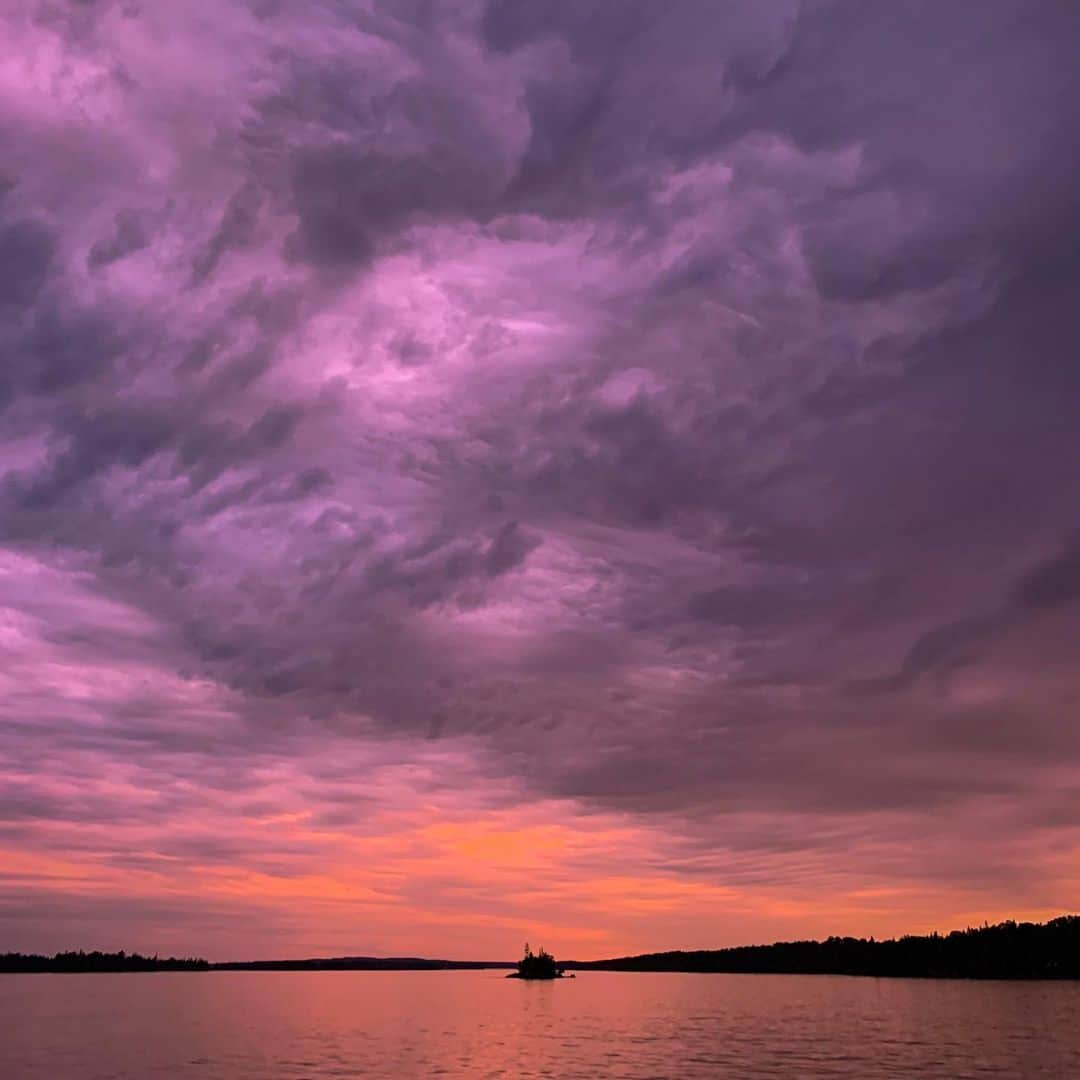 アメリカ内務省さんのインスタグラム写真 - (アメリカ内務省Instagram)「Photographer Patrick Rodden captured glorious orange and purple skies over Isle Royale National Park in #Michigan. He explains: “It’s a park with so many opportunities from hiking to boating and excellent wildlife viewing. Not only did I enjoy the terrestrial views, but I also had an incredible time watching the sky. This photo was taken from Rock Harbor on my last night on the island. It was a phenomenal sight to end a week of hiking. There is nothing like a midwestern sunset in all of its raw beauty and power.” Photo and words courtesy of Patrick Rodden (@cliftonwanders). #usinterior #findyourpark #isleroyalenationalpark」8月17日 23時48分 - usinterior