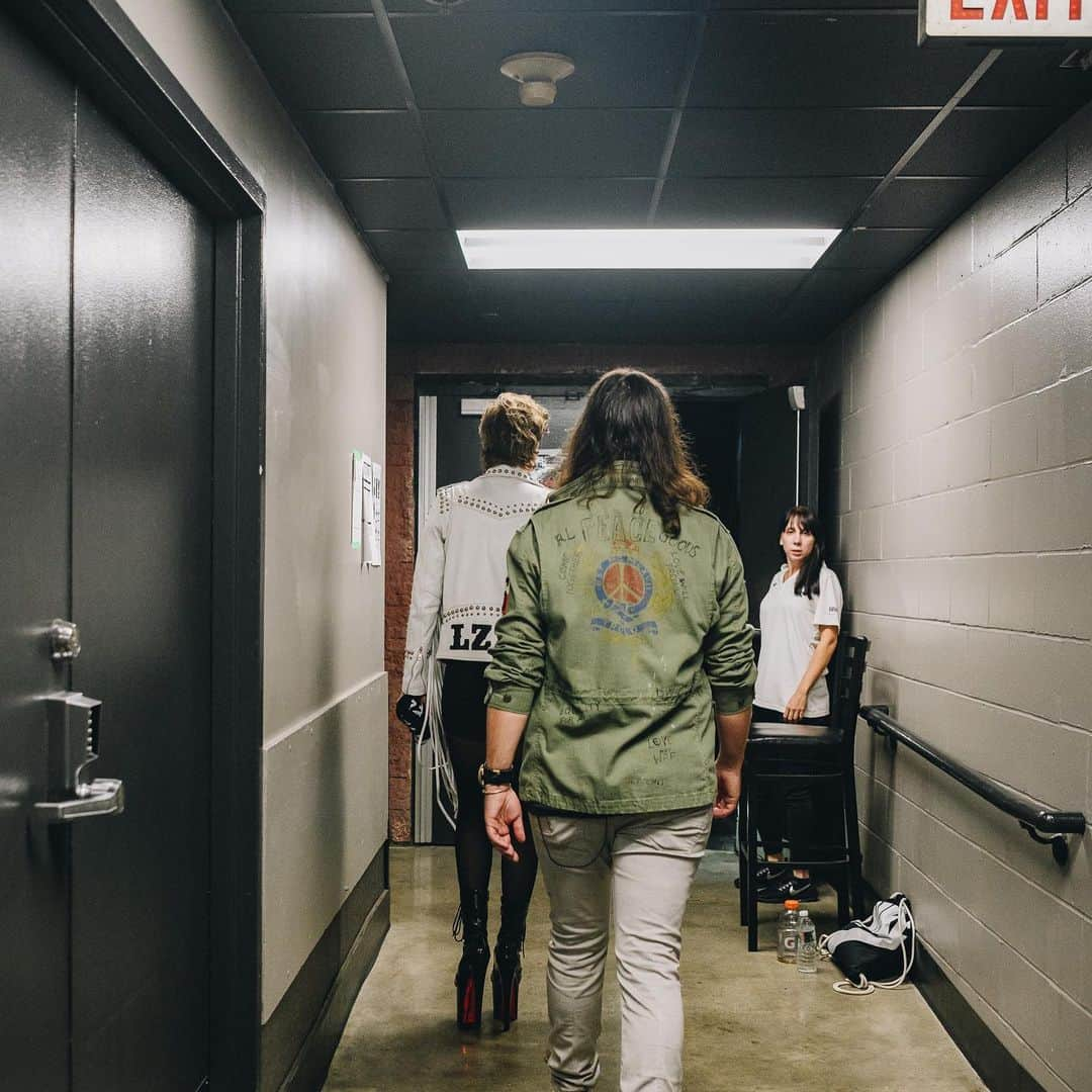 ジー・ヘイルさんのインスタグラム写真 - (ジー・ヘイルInstagram)「Backstage Camden, NJ photos by @judyhwon」8月17日 23時56分 - officiallzzyhale