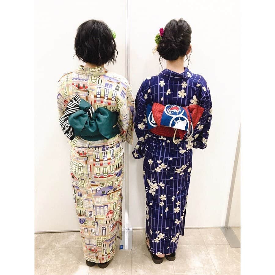 小川暖奈さんのインスタグラム写真 - (小川暖奈Instagram)「スパイク〜はんなりver.〜 . （帯に白い花の髪飾りをちょんと引っ掛けたままになってました！浴衣は全部自分たちで飾りから足元まで選んだんだよう👘） #スパイク #まつりちゃん#小川ちゃん #吉本坂46 #今夜はええやん」8月18日 0時23分 - ogawah