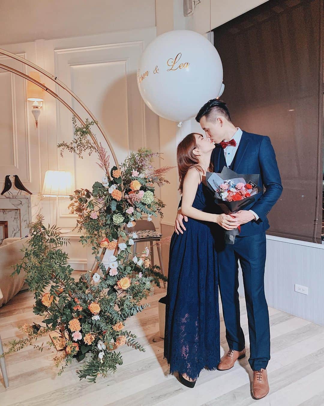 郭圈圈さんのインスタグラム写真 - (郭圈圈Instagram)「Yes I do💍 #happybirthdaybabe🎂  #阿恩愛阿棱」8月18日 0時24分 - helloiamlea
