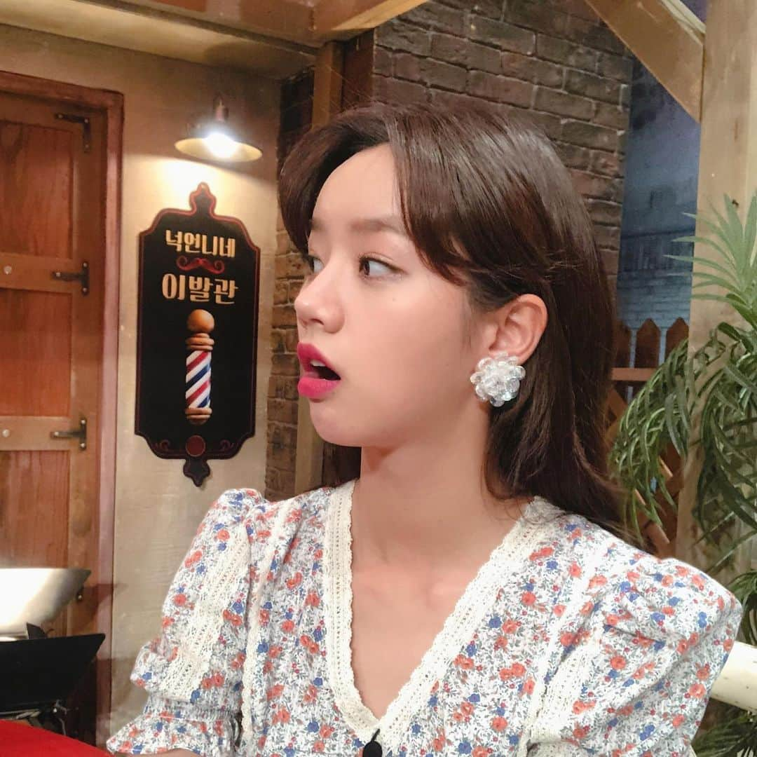 ヘリ さんのインスタグラム写真 - (ヘリ Instagram)「왜 놀랐지??? 놀라운 토요일!!!!」8月18日 0時28分 - hyeri_0609