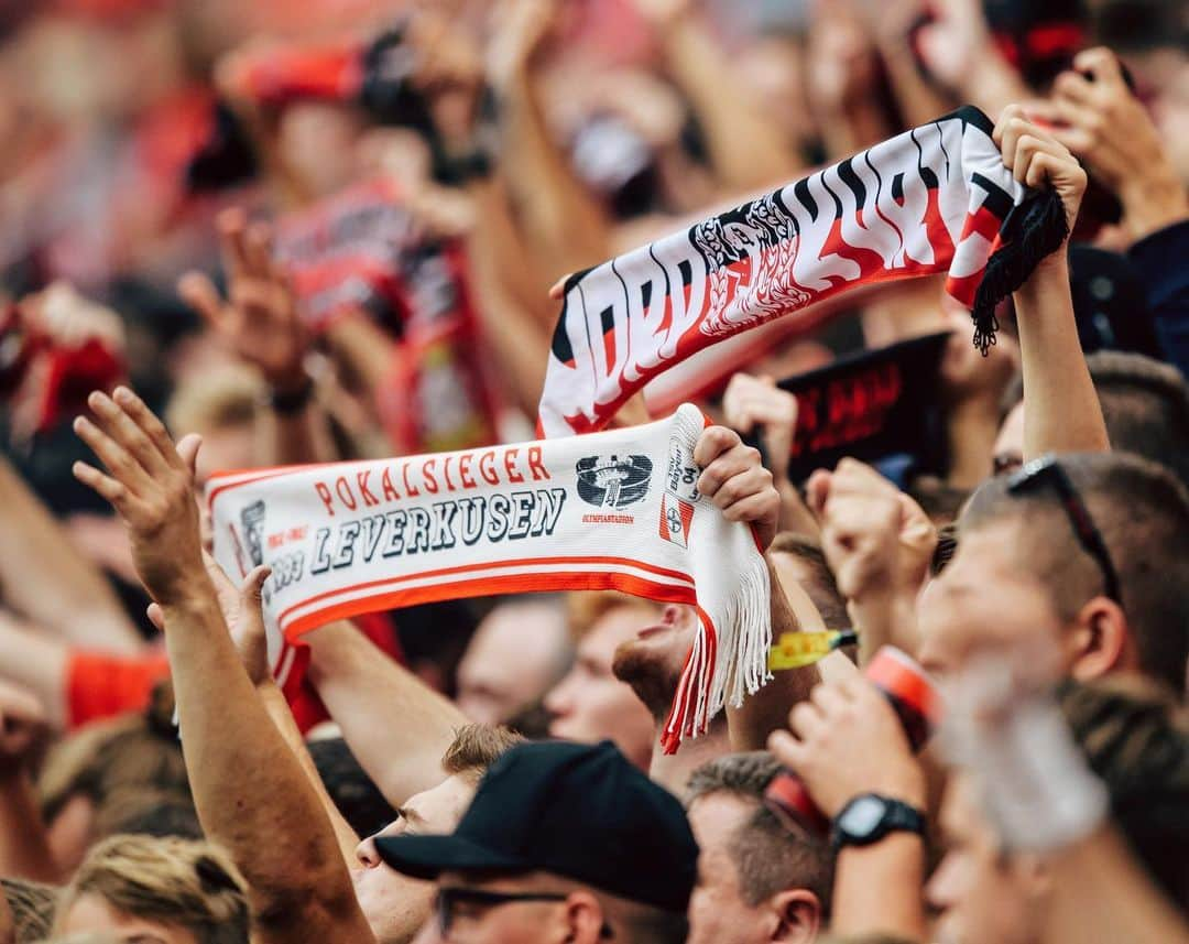 バイエル・レバークーゼンさんのインスタグラム写真 - (バイエル・レバークーゼンInstagram)「⚫️🔴👏 #StärkeBayer 💪 #B04SCP #Bayer04 #Werkself」8月18日 0時53分 - bayer04fussball