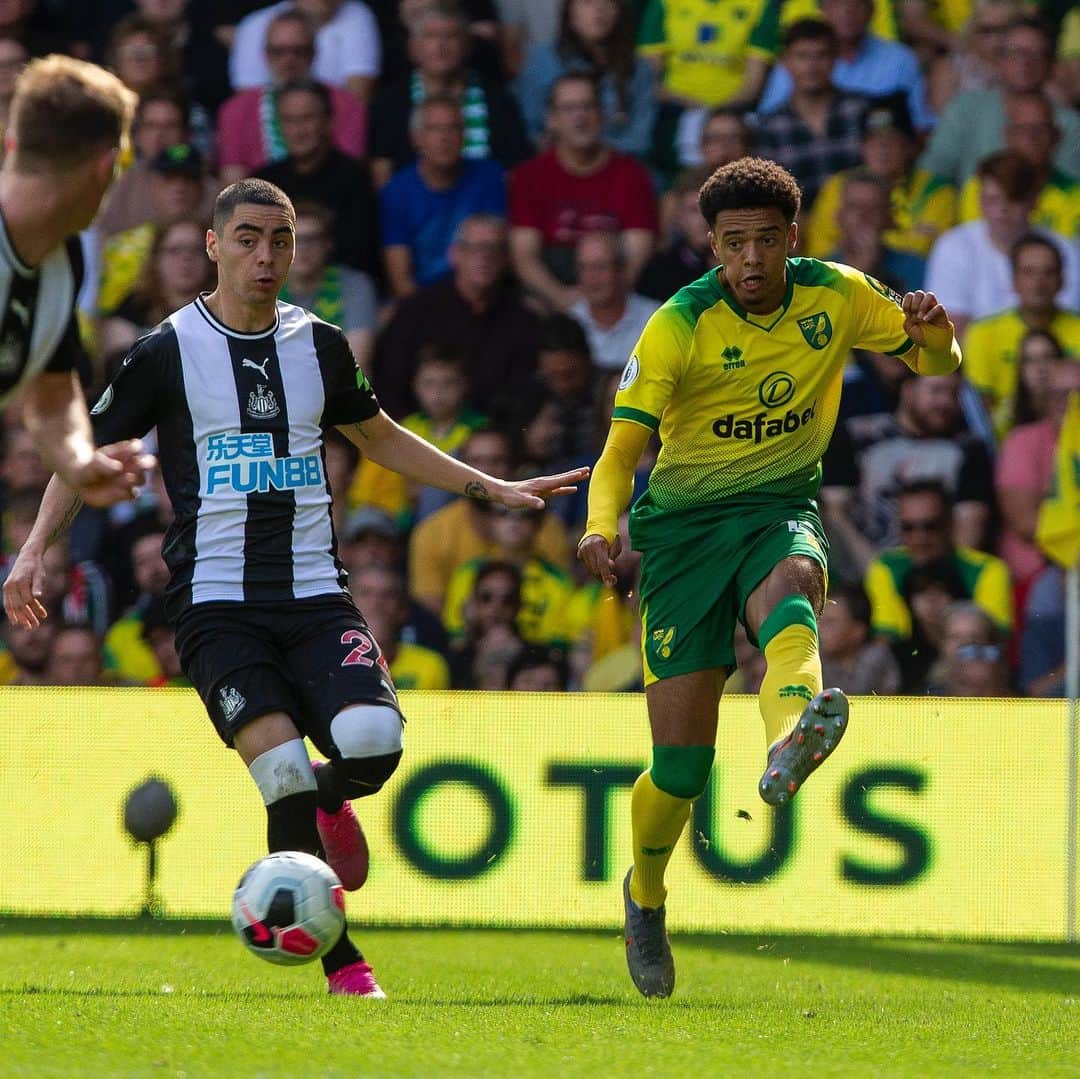 ノリッジ・シティFCさんのインスタグラム写真 - (ノリッジ・シティFCInstagram)「FT: Norwich City 3-1 Newcastle United .  Teemu Pukki scores twice in the second half to complete a Premier League hat-trick at Carrow Road! . What. A. Performance!」8月18日 1時02分 - norwichcityfc