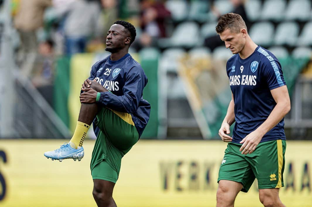 ADOデン・ハーグさんのインスタグラム写真 - (ADOデン・ハーグInstagram)「Come On The Hague! 💛💚 #ADOspa #OnzeTrots」8月18日 1時20分 - adodenhaag