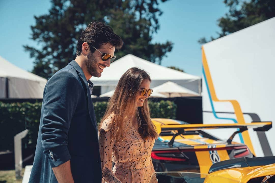 のインスタグラム：「I need a garage.  @acura #acurapartner #montereycarweek #nsx」