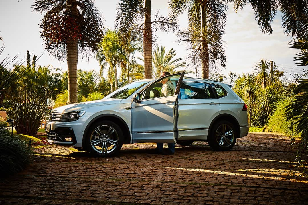 Volkswagen do Brasilさんのインスタグラム写真 - (Volkswagen do BrasilInstagram)「Toda a paz de quem tem 3 anos de revisão de série grátis. #tiguan #tsi #vwbrasil」8月18日 7時00分 - vwbrasil