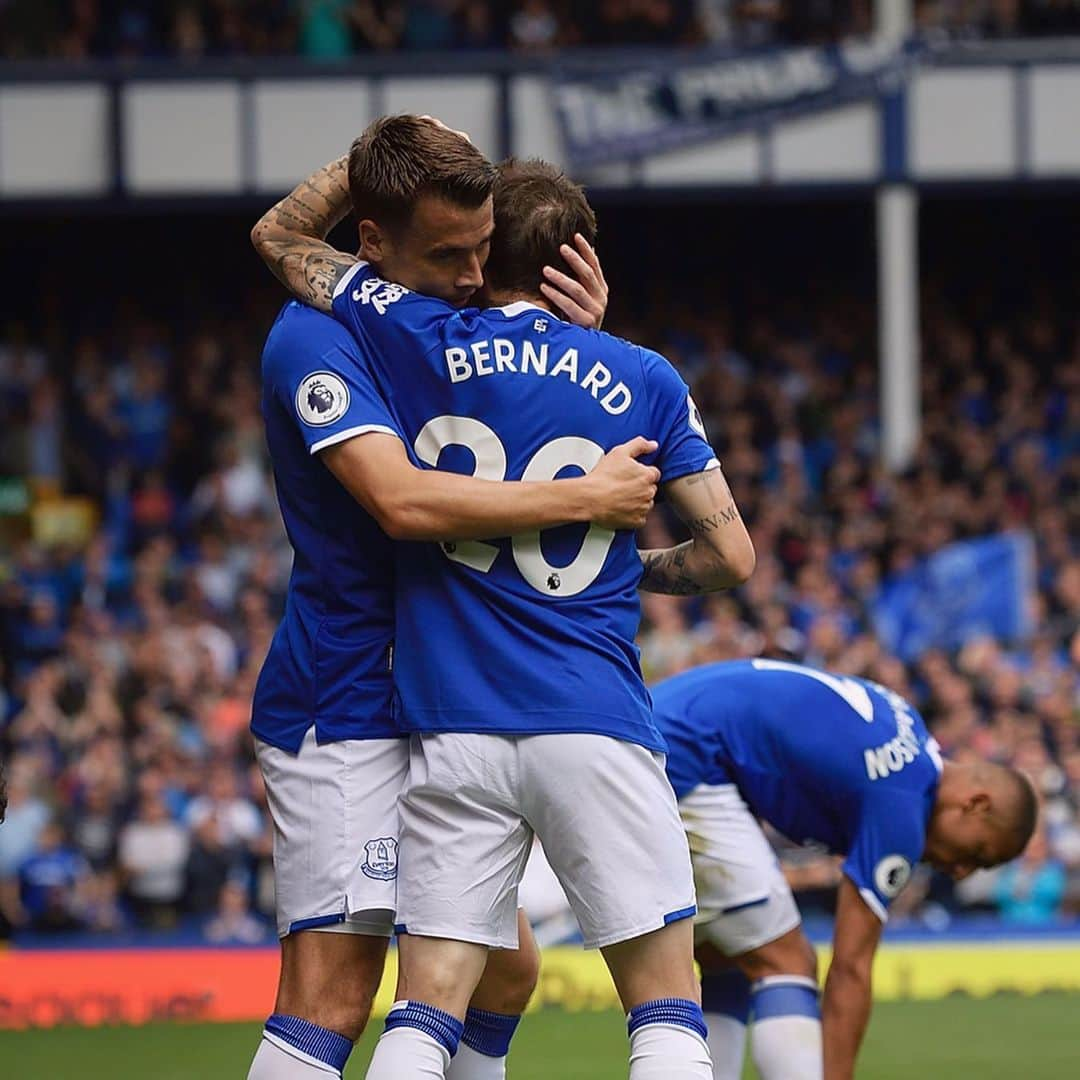 エヴァートンFCさんのインスタグラム写真 - (エヴァートンFCInstagram)「That winning feeling! ➕3️⃣ • • • #everton #efc #blues #toffees #bernard #goal #watford #evewat #efcmatchday #premierleague #pl」8月18日 1時37分 - everton