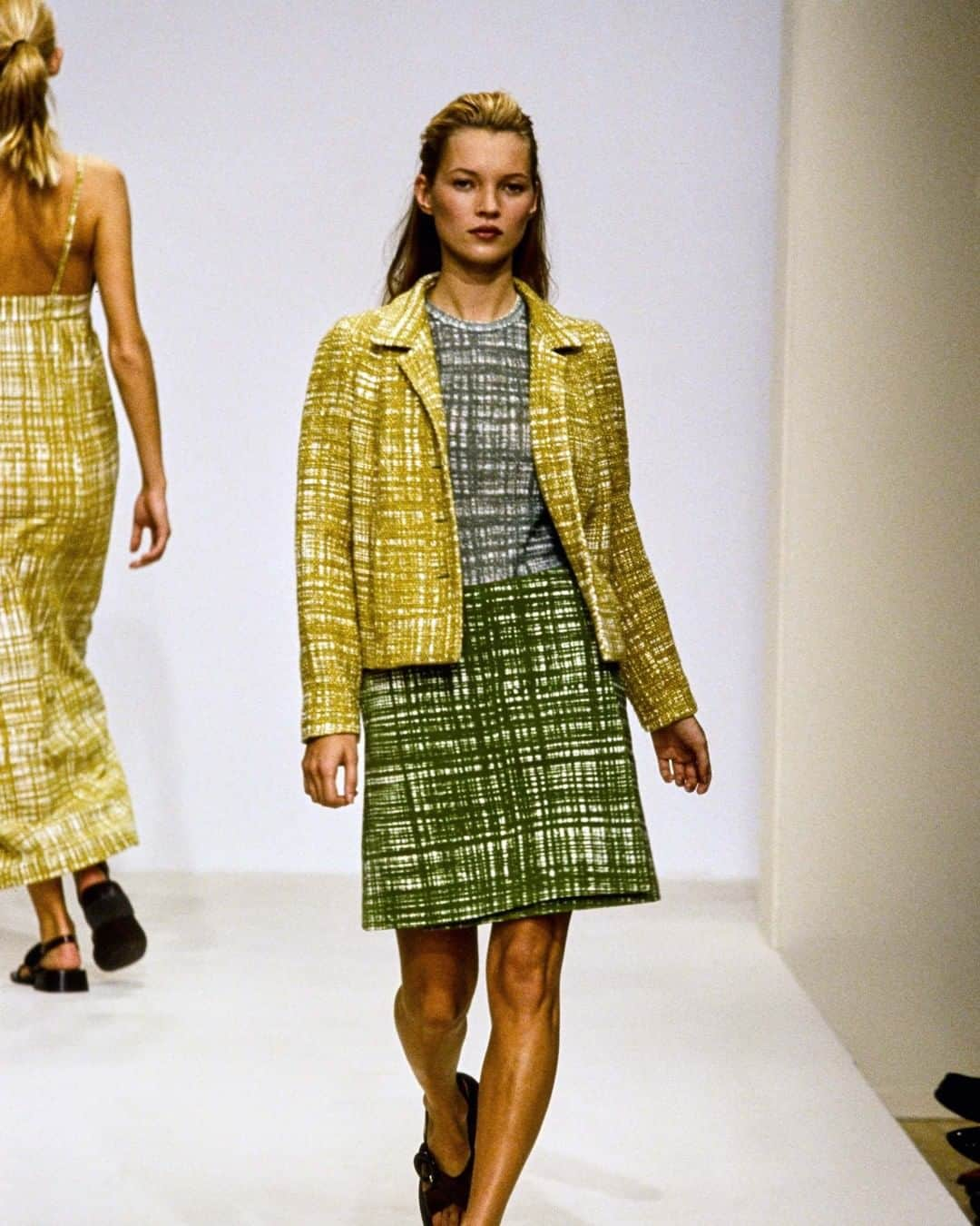 Vogue Runwayさんのインスタグラム写真 - (Vogue RunwayInstagram)「Miuccia @Prada has found hundreds of ways to render what is traditionally considered outré attractive. Anything, without presumption, can be Prada-fied, from lipstick canisters to classic cars, from Belle du Jour to Frankenstein. In that, it’s a celebration of clothes over fashion, of style over trends. The thing Mrs. P is responsible for liberating us from? Rules themselves. At the link in our bio, we take a look at women who shaped fashion from 1980 onwards—chosen by and representing the passions and preoccupations of the editors and contributors of Vogue.」8月18日 1時50分 - voguerunway