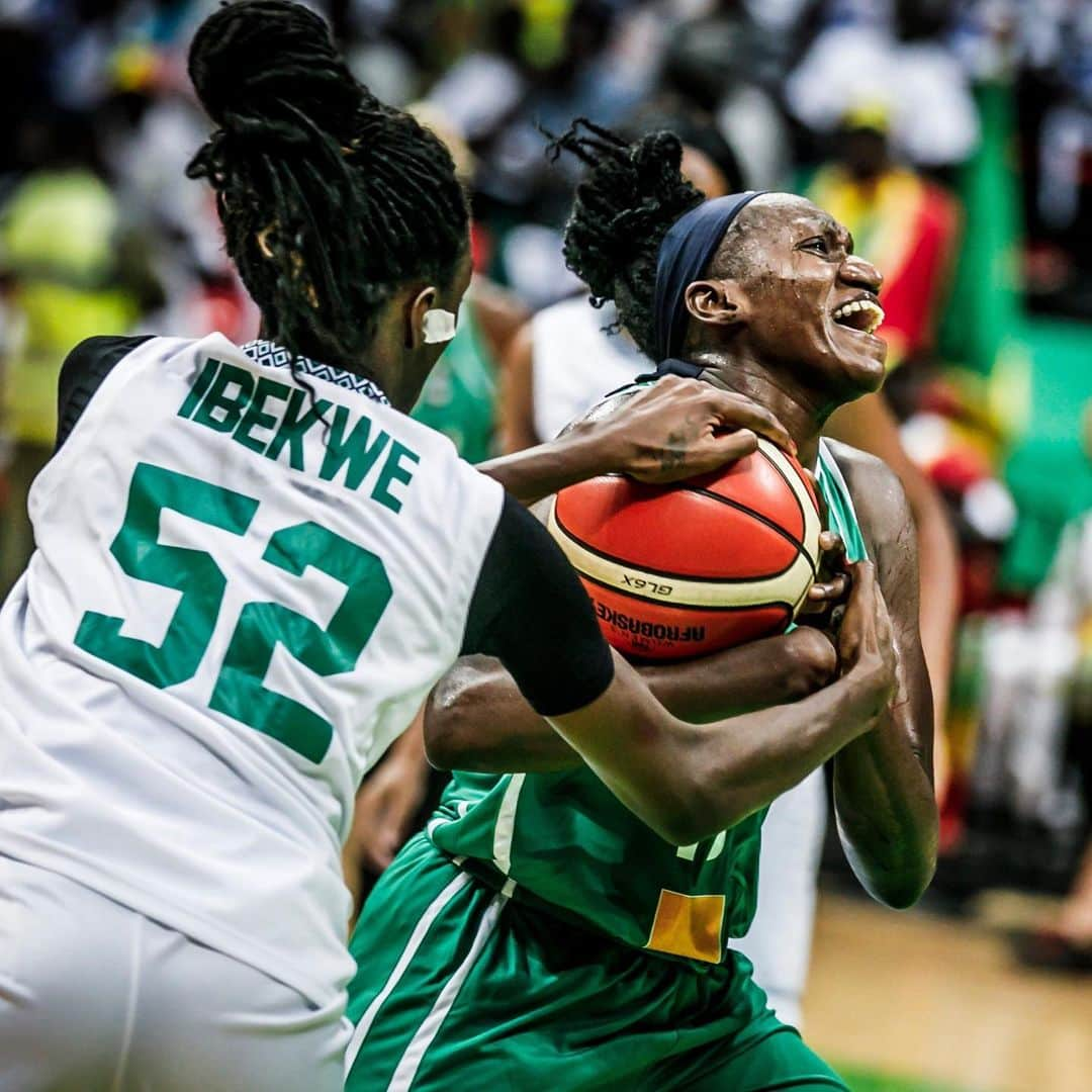 FIBAさんのインスタグラム写真 - (FIBAInstagram)「💪🗣🙌😤😁 The #AfroBasketWomen Semi-Final Day was full of emotions.」8月18日 1時51分 - fiba