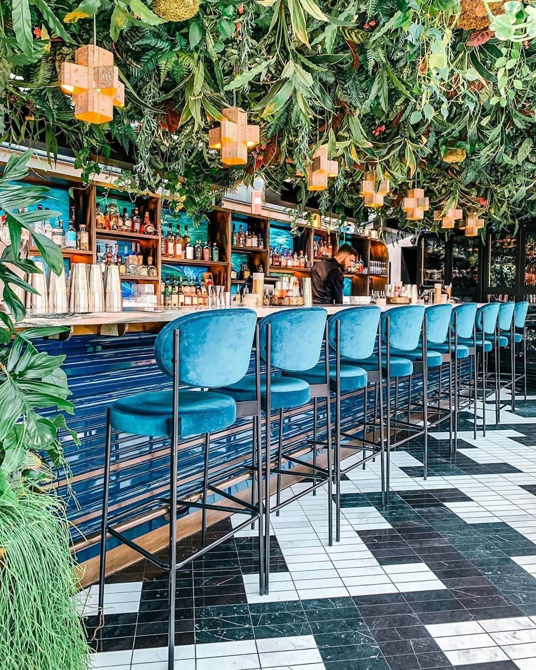 MT DOMAINEさんのインスタグラム写真 - (MT DOMAINEInstagram)「Can't miss a happy hour this pretty. 😍 | photo: @ananewyork | location: @sushisamba」8月18日 2時00分 - mydomaine