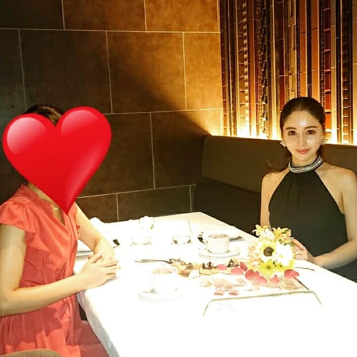 CHIKAさんのインスタグラム写真 - (CHIKAInstagram)「. Le FAVORI ♥️💕 . 親友と真ん中birthday🤗♥️🤗 . 11年目もよろしくね🥰♥️ . #lefavori #ルファヴォリ #Happybirthday  #7月生まれ #8月生まれ #親友 #東京 #紀尾井町 #フレンチ #古澤英夫シェフ #アランデュカス #ディナー #dinner #Instagourmet」8月18日 2時06分 - chika72714