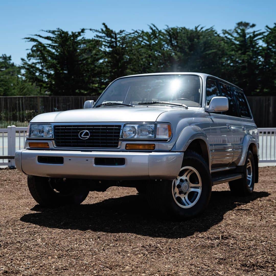 Lexus USAさんのインスタグラム写真 - (Lexus USAInstagram)「Two of the best to ever do it at the #JapaneseAutomotiveInvitational. A 1997 #LexusSC and a 1996 #LexusLX. #MontereyCarWeek」8月18日 2時35分 - lexususa