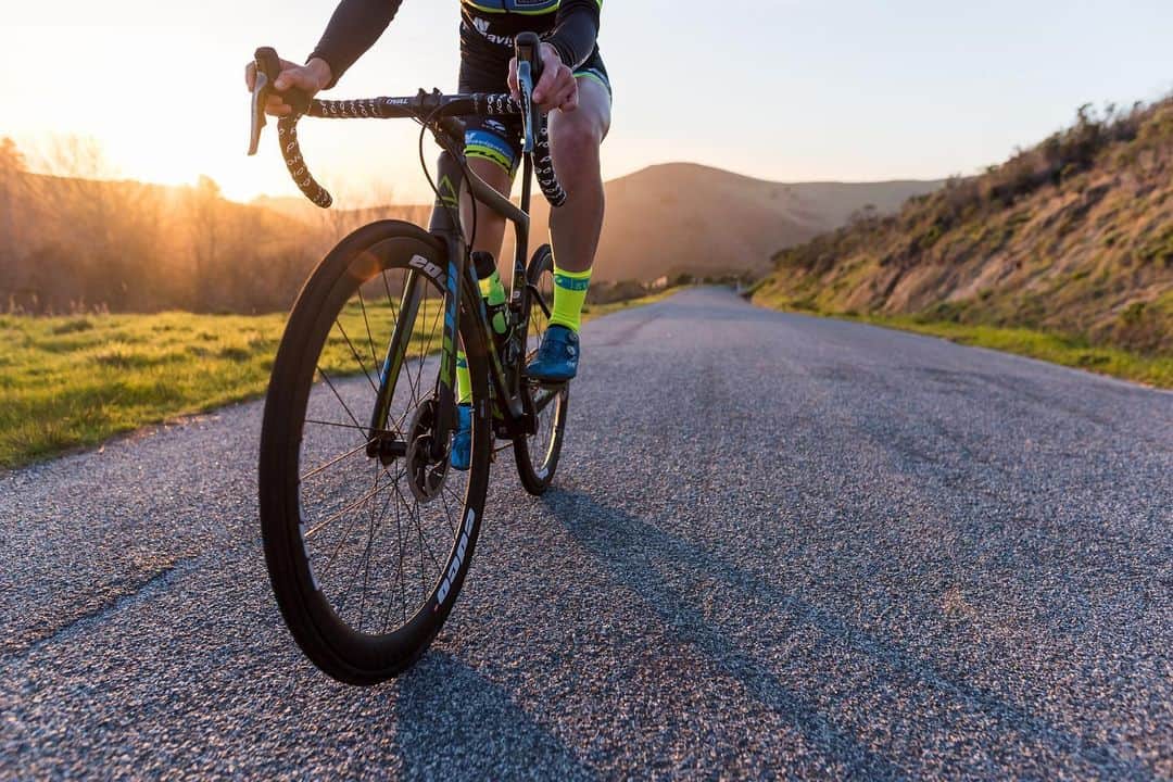 Fuji Bikesさんのインスタグラム写真 - (Fuji BikesInstagram)「The Fuji Supreme is lightning fast, incredibly beautiful, and designed specifically for women. What’s stopping you?」8月18日 2時40分 - fujibikes