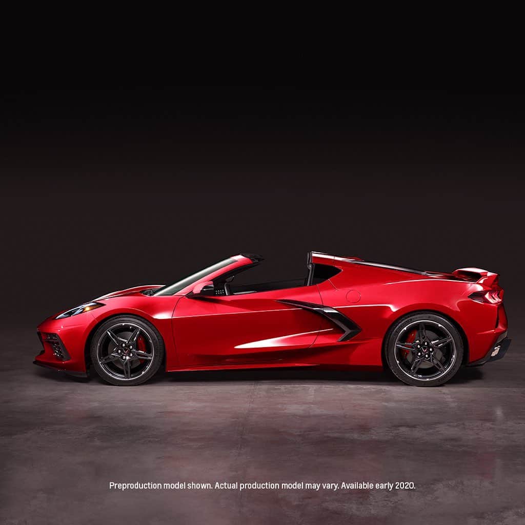 シボレーのインスタグラム：「We've revealed the 2020 #Corvette #Stingray, now's your chance to see it on tour. Check out our Story for dates.」