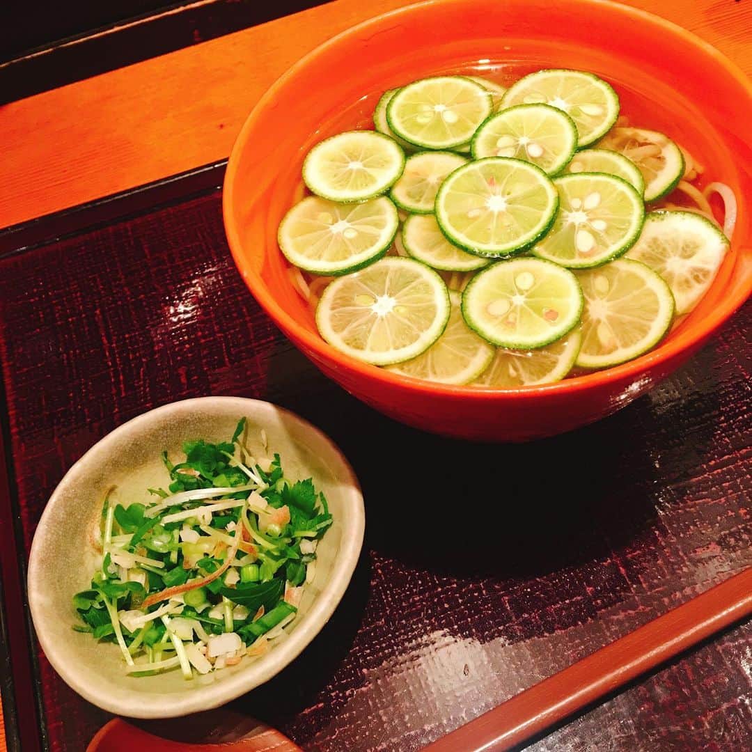 金巻ともこのグルメインスタ