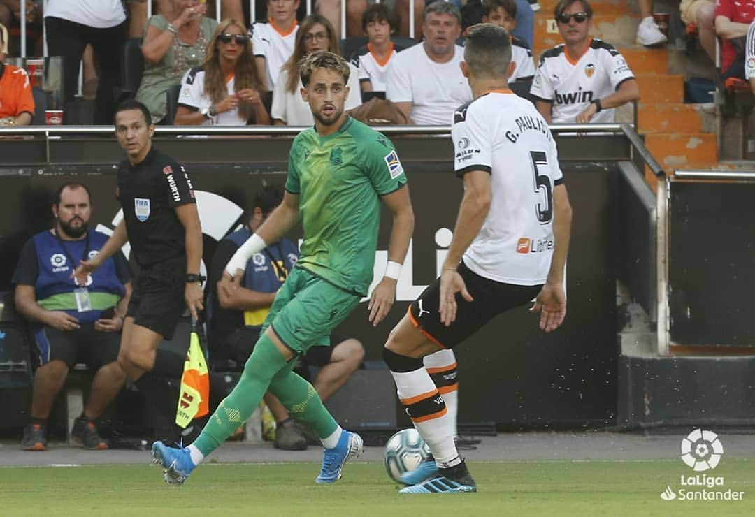 レアル・ソシエダさんのインスタグラム写真 - (レアル・ソシエダInstagram)「Descanso en Mestalla / Atsedenaldia Mestallan (0-0) ⚫ #AurreraReala #ValenciaRealSociedad」8月18日 3時02分 - realsociedad