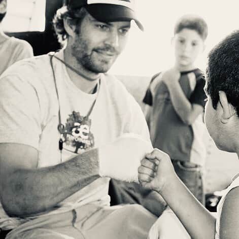 ポール・ウォーカーのインスタグラム：「In honor of #NationalNonprofitDay, let’s celebrate the efforts and impact of organizations around the world who are working to #DoGood, including the @PaulWalkerFdn and @ReachOutWW! ⁣ ⁣ http://bit.ly/pwfdonate⁣ http://bit.ly/rowwhelp⁣ ⁣ #TeamPW」