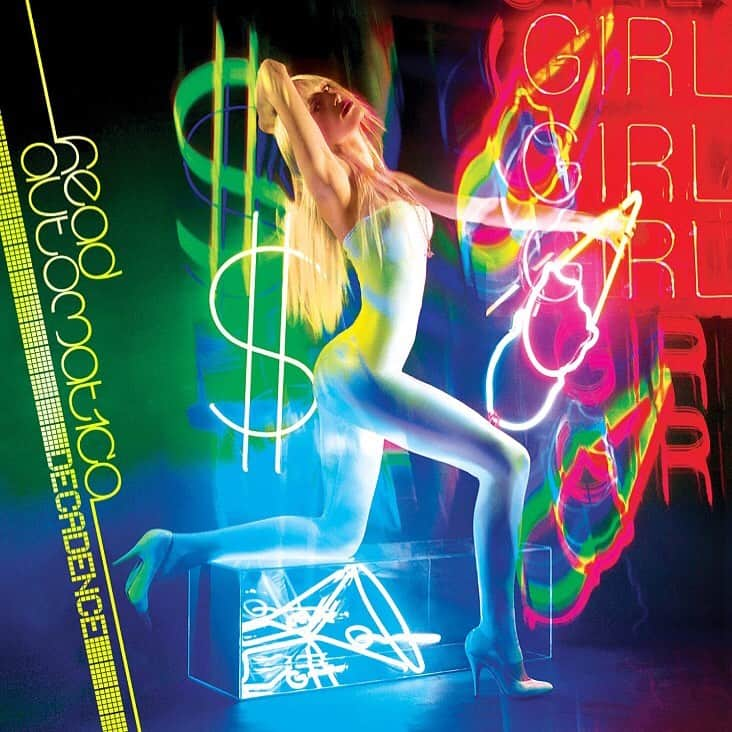 Kerrang!さんのインスタグラム写真 - (Kerrang!Instagram)「15 years ago today, Head Automatica released their debut album Decadence! Beating heart baby 🎶 . . . #headautomatica #synthpop #emo #darylpalumbo」8月18日 4時05分 - kerrangmagazine_