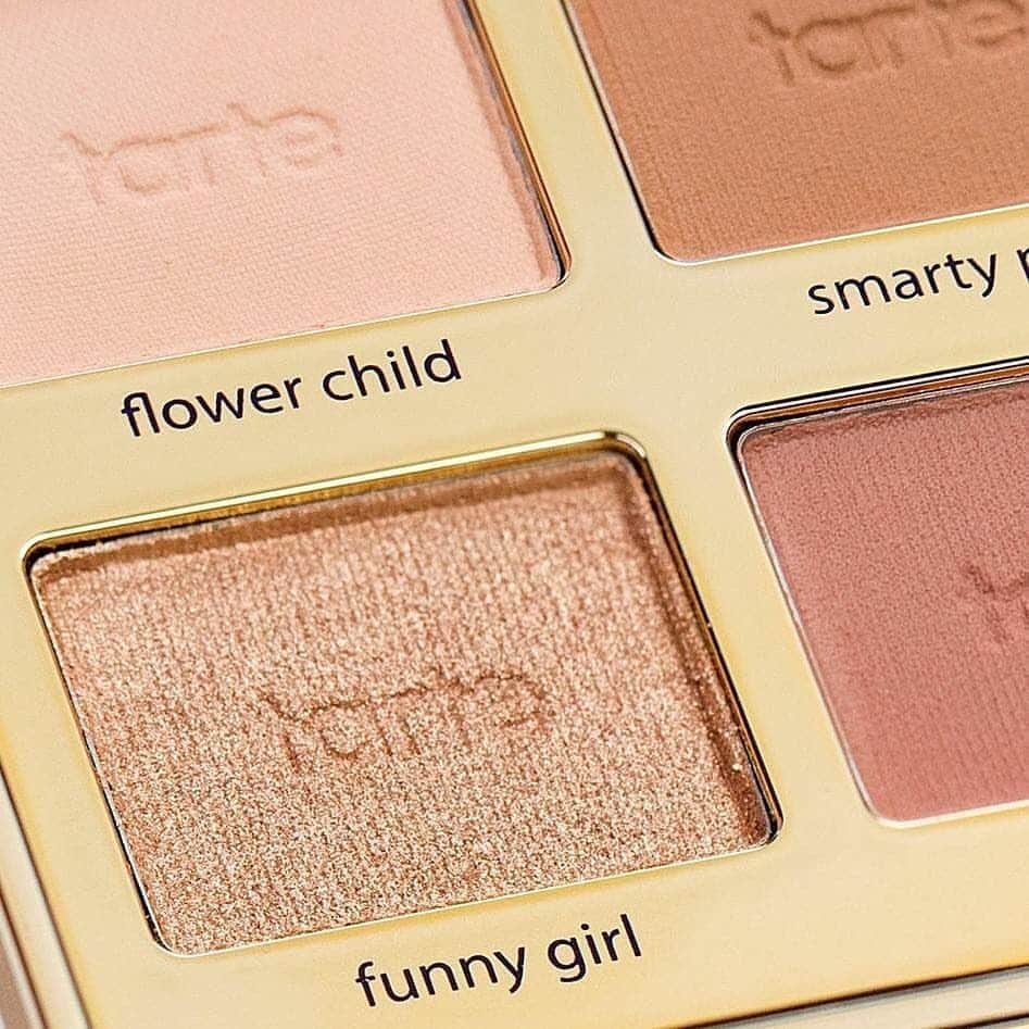 Tarte Cosmeticsさんのインスタグラム写真 - (Tarte CosmeticsInstagram)「Tag the funny girl in your squad 👇👇👇 SHOP our tartelette in bloom clay palette NOW on tarte.com! #crueltyfree #rethinknatural #slaywithclay #claypowered」8月18日 4時07分 - tartecosmetics