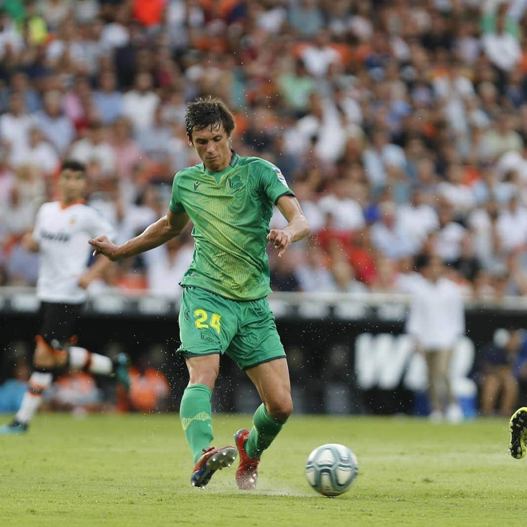 レアル・ソシエダさんのインスタグラム写真 - (レアル・ソシエダInstagram)「Final en Mestalla / Amaiera Mestallan ⚫ @valenciacf 1-1 #RealSociedad ⚫ #AurreraReala」8月18日 4時13分 - realsociedad