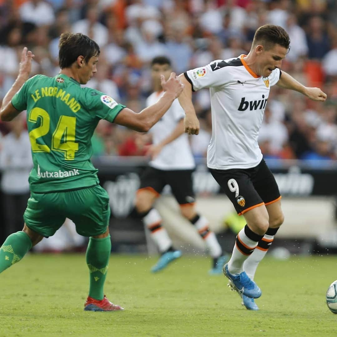 レアル・ソシエダさんのインスタグラム写真 - (レアル・ソシエダInstagram)「Final en Mestalla / Amaiera Mestallan ⚫ @valenciacf 1-1 #RealSociedad ⚫ #AurreraReala」8月18日 4時13分 - realsociedad