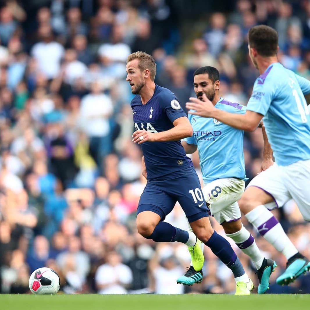 ハリー・ケインのインスタグラム：「A great shift from everyone and a good point in the end! #COYS」