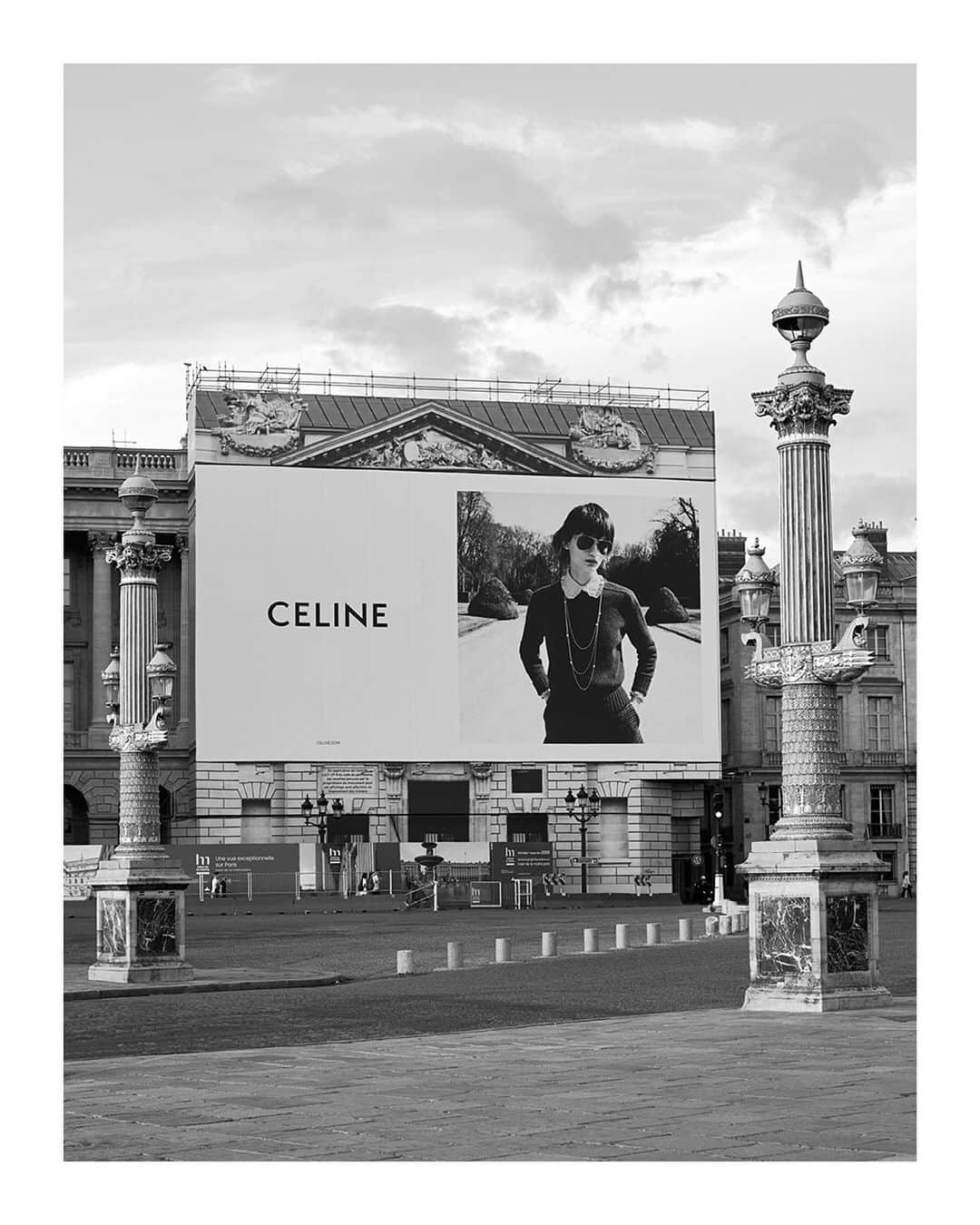 Celineさんのインスタグラム写真 - (CelineInstagram)「THE 16 COLLECTION CELINE WOMEN WINTER 19  HÔTEL DE LA MARINE PLACE DE LA CONCORDE, PARIS AUGUST 2019  #CELINEBYHEDISLIMANE」8月18日 4時51分 - celine