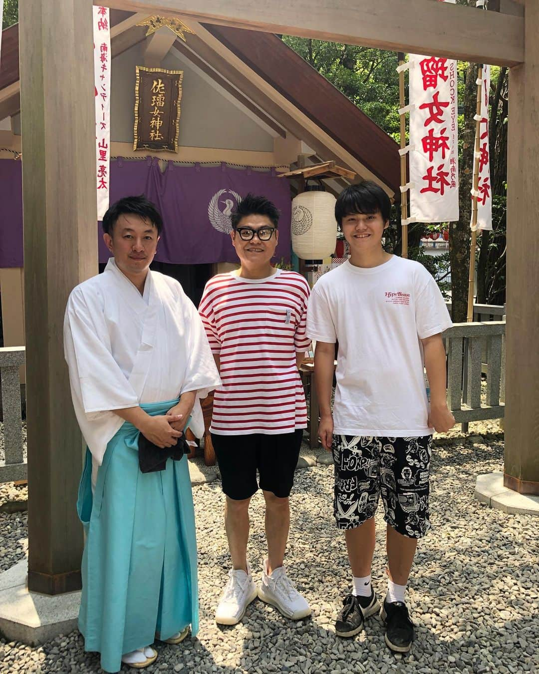 松田岳二さんのインスタグラム写真 - (松田岳二Instagram)「猿田彦神社とさるめ神社に寄ったら偶然小林くんに会えた！ありがとうございました！  #猿田彦神社  #さるめ神社」8月18日 15時00分 - cbsmgrfc