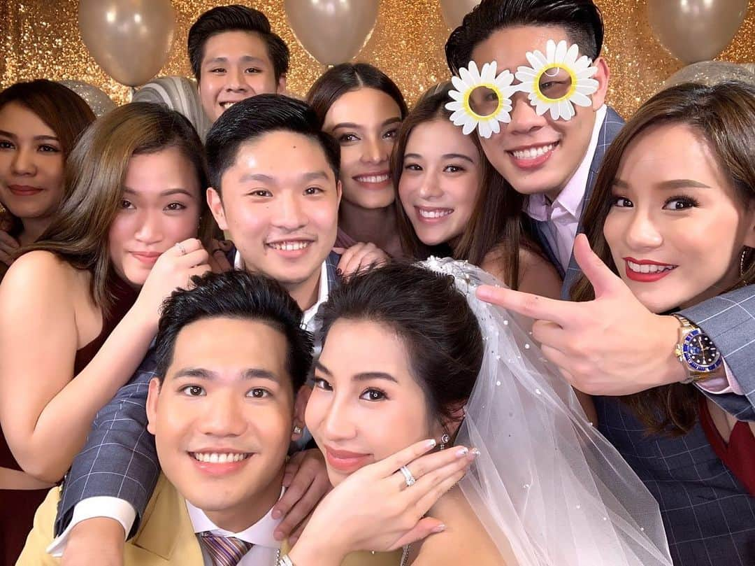 Supassaraさんのインスタグラム写真 - (SupassaraInstagram)「Congrats ja ma frenz 💘🤪🤷🏻‍♀️ #praewmartasone 🤵🏻👰🏻」8月18日 15時16分 - supassra_sp