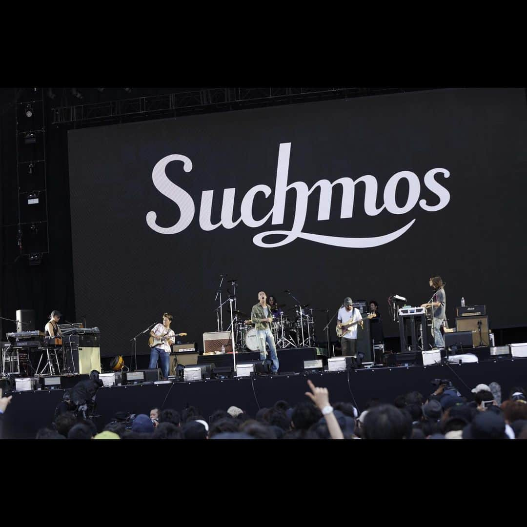 Suchmosさんのインスタグラム写真 - (SuchmosInstagram)「【SUMMER SONIC 2019 TOKYO‬】 暑い中MARINE STAGEに集まってくれたみんなありがとう！‬ ‪水分補給忘れずに楽しんでくれい。‬ 次は9/8 横浜スタジアム、一体どんな景色が見れるのか楽しみだよ！‬ . photo by Kazushi Toyota for Rolling Stone Japan ‪#サマソニ #summersonic‬ ‪#Suchmos‬」8月18日 15時46分 - scm_japan