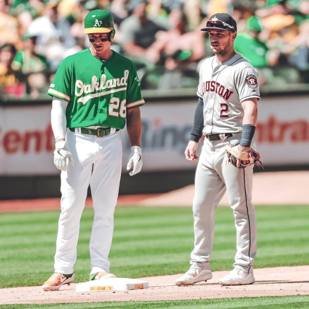 オークランド・アスレチックスさんのインスタグラム写真 - (オークランド・アスレチックスInstagram)「Best third basemen in baseball?」8月18日 7時33分 - athletics