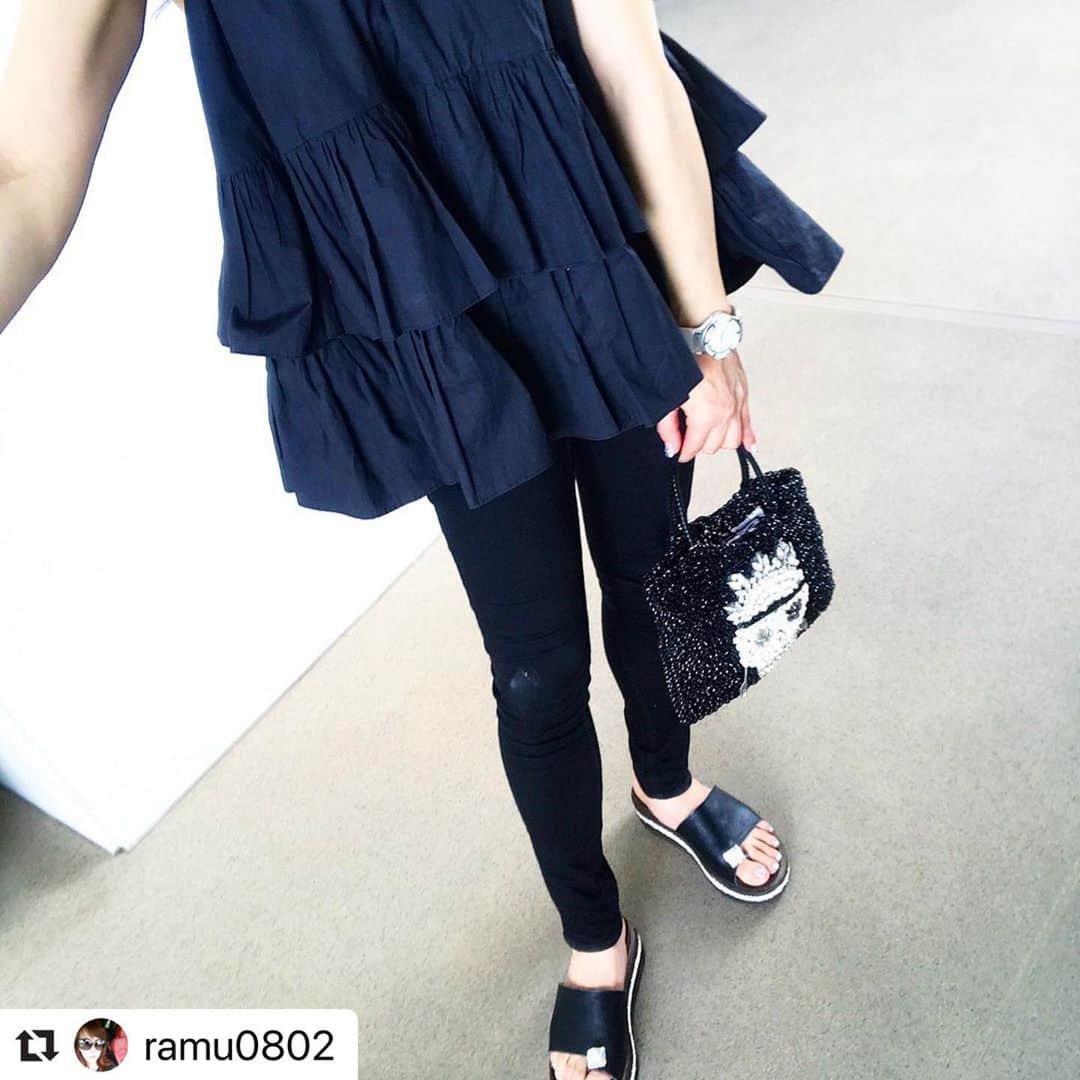 BIRTHDAY BASHさんのインスタグラム写真 - (BIRTHDAY BASHInstagram)「#Repost @ramu0802 with @make_repost ・・・ . . #先日のコーデ#プチプラ#プチプラコーデ#シンプル#シンプルコーデ#ブラック#ブラックコーデ#アラフィフ#アラフィフコーデ#ファッション#fashion#birthdaybashshop#holiday#休日#お盆#お盆休み#膝が汚れてるよ」8月18日 8時06分 - birthdaybashshop