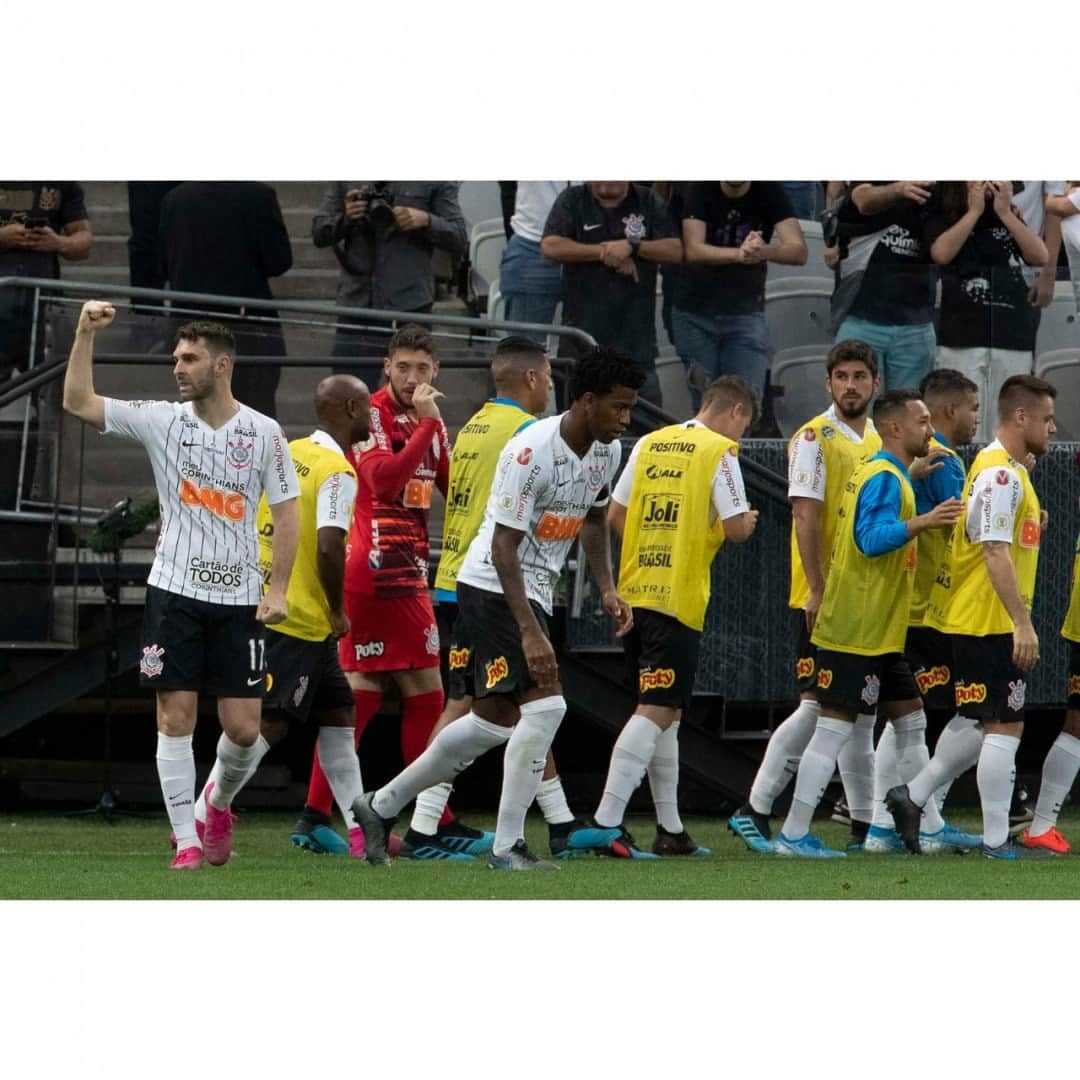 コリンチャンスさんのインスタグラム写真 - (コリンチャンスInstagram)「Nas fotos de Daniel Augusto Jr., a importante vitória do Coringão neste sábado, na @arenacorinthians. ⠀ ⠀ ⠀ #BotaPraQuebrar⠀ #VaiCorinthians⠀」8月18日 8時05分 - corinthians