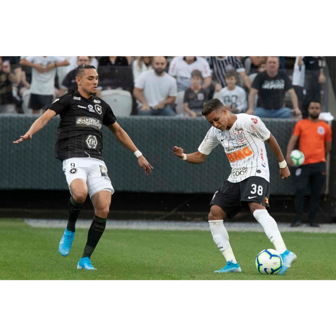 コリンチャンスさんのインスタグラム写真 - (コリンチャンスInstagram)「Nas fotos de Daniel Augusto Jr., a importante vitória do Coringão neste sábado, na @arenacorinthians. ⠀ ⠀ ⠀ #BotaPraQuebrar⠀ #VaiCorinthians⠀」8月18日 8時05分 - corinthians