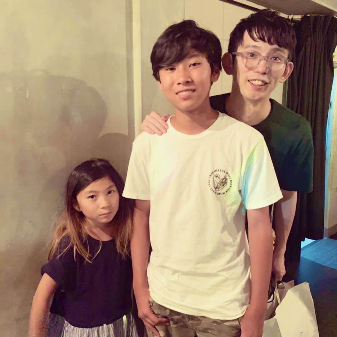 芦沢統人のインスタグラム：「甥っ子姪っ子。  #olos」
