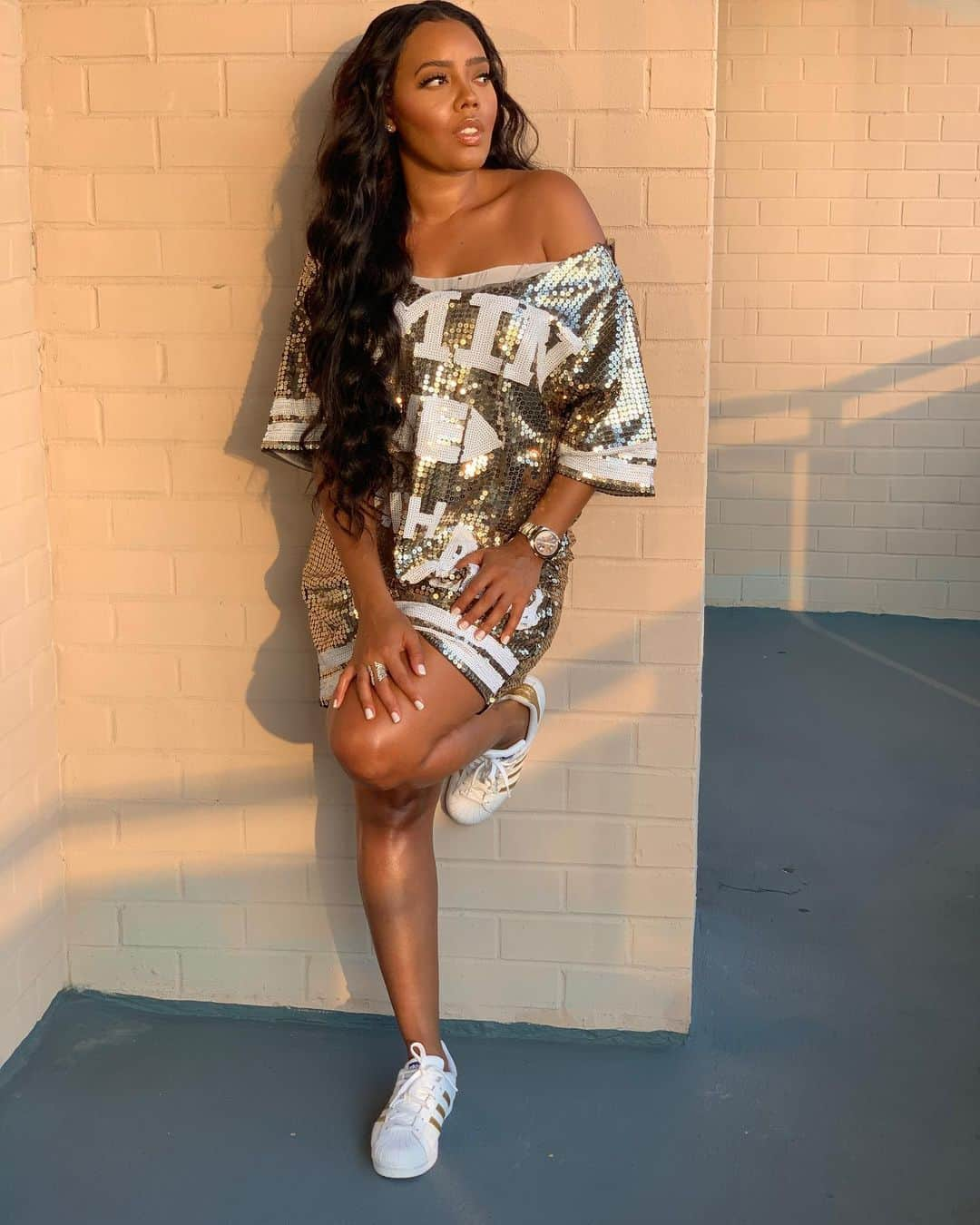 Angela Simmonsさんのインスタグラム写真 - (Angela SimmonsInstagram)「🎶When we fell in love it was the summer time🎶 🌞 #HiNewYork #ShesBack @fashionnova」8月18日 8時30分 - angelasimmons