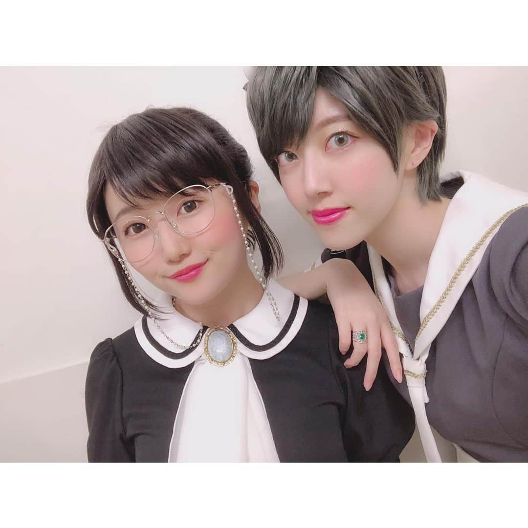 松村芽久未さんのインスタグラム写真 - (松村芽久未Instagram)「﻿ #SS_P再演 セリ✖︎ラシェル﻿ ﻿ ﻿ ﻿ 私達の先生、ラシェル先生ー！！！﻿ 中の人は超面白ろうるしゃいにんげん。笑﻿ ﻿ ﻿ 生徒みんなの母親のような存在で﻿ いつも温かく見守っていてくれてるんだ💫﻿ ﻿ ﻿ #山下夏生﻿」8月18日 9時29分 - m.egu0626