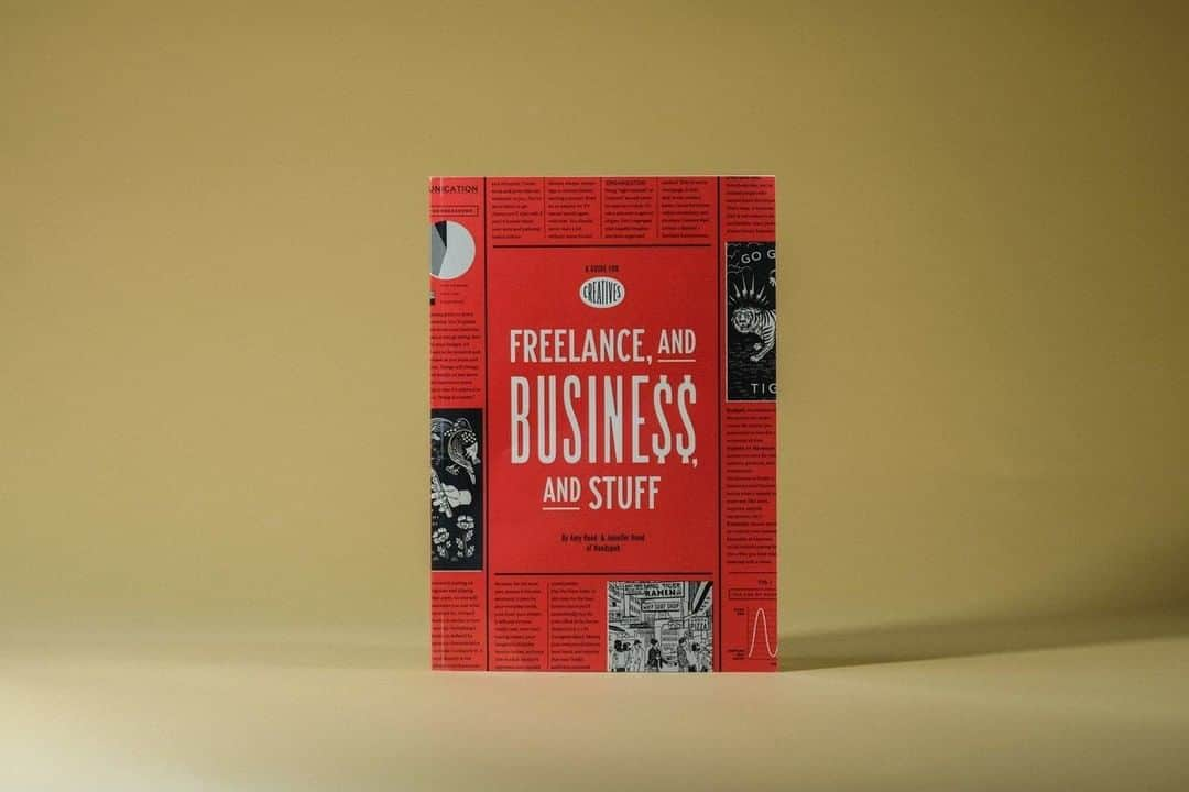 Dribbbleさんのインスタグラム写真 - (DribbbleInstagram)「Learn from Amy and Jennifer Hood of @hoodzpahdesign on business basics from branding to pricing to how they got started, in this paperback essential for anyone with a creative career—or even a fulfilling side hustle. Link to purchase in bio.⠀ ⠀ #shopdribbble」8月18日 9時35分 - dribbble