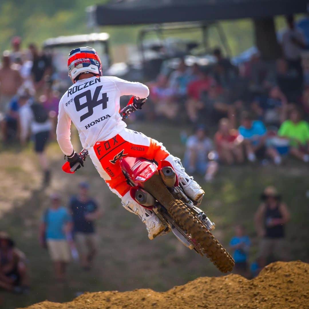 Honda Powersports USさんのインスタグラム写真 - (Honda Powersports USInstagram)「That’s a wrap at @buddscreekmx! Team Honda HRC’s @kenroczen94 posted a solid second-place finish in Moto 1 before the heat and humidity hindered his performance in the latter portion of Moto 2, taking the checkered in seventh for fourth overall! Next stop, Indiana! ✌🏼🏁‼️」8月18日 9時45分 - honda_powersports_us