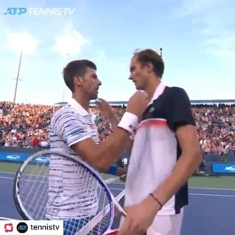 のインスタグラム：「Into  the final @cincytennis 💪🏻🔜 Big credit @djokernole for an amazing fight 🎾🇺🇸 @lacoste // Завтра финал 💪🏻🔜 Спасибо @djokernole за такую борьбу 🎾🇺🇸@lacoste」