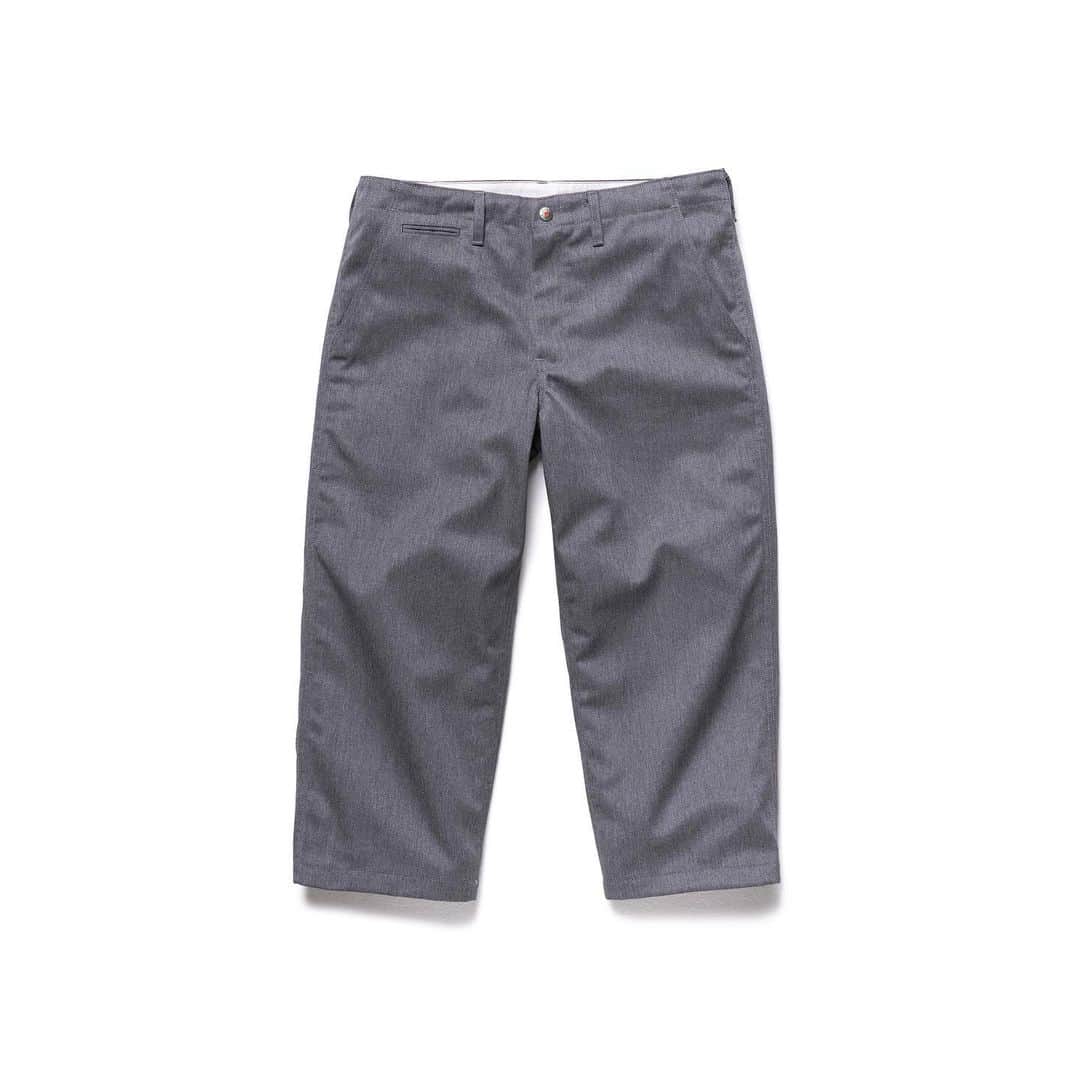 HUMAN MADEさんのインスタグラム写真 - (HUMAN MADEInstagram)「"PW WORK CHINO" now available in store and online. www.humanmade.jp  ポリエステルコットン混紡ツイルのワークパンツです。コインポケットや片玉縁ヒップポケットなど、スタンダードなトラウザーのディテールを踏襲しています。 Polyester cotton work pants with coin pocket.」8月18日 10時43分 - humanmade