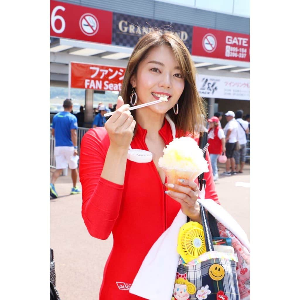 今村仁美さんのインスタグラム写真 - (今村仁美Instagram)「#かき氷 🍧 #superformula  #docomo #みかん味」8月18日 11時48分 - imamura_hi