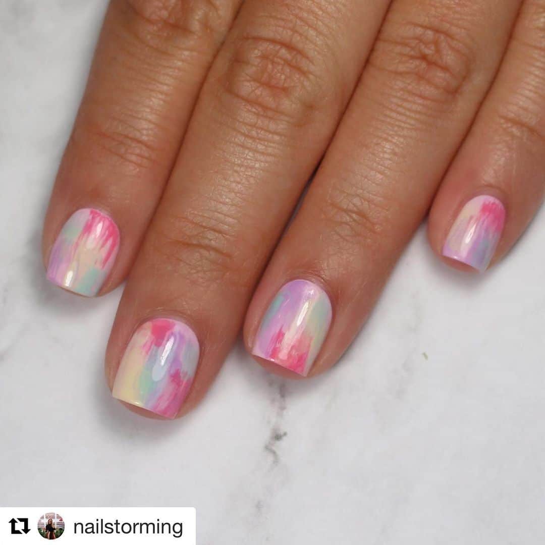 Nail Designsさんのインスタグラム写真 - (Nail DesignsInstagram)「Credit: @nailstorming ・・・ Pastel dry brush 💕 - Products used: All @essie  Light pink base: “Pinned To Perfection” Medium pink: “Pin Me Pink” Lime: “Chillato” Mint: “Empower-mint” Purple: “What’s The Stitch?” Top coat: Seche Vive @sechenails」8月18日 11時58分 - nailartfeature