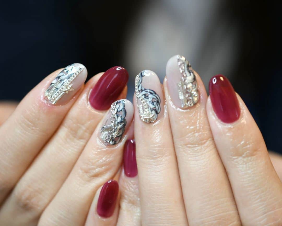 Yuka Maeda ::manicurelistのインスタグラム：「じゃらららら⛓⛓ . 大阪市北区 梅田.中崎町.駅から徒歩7分🚶‍♀️ CADENAS nail eyelash  マツエクアカウント @cadenaseyelash LINE:@ cadenas 🆔検索🙋‍♀️ tel:06-4792-8617. cadenas.nail@gmail.com. . #ネイル #ジェルアート #大人かわいい #梅田ネイル #堂山町 #大人ネイル #個性派ネイル #クリアネイル #ジェルネイル #nail #notd #ニュアンスネイル #instanail #ワンカラー #夏ネイル  #ネイルデザイン #ongels #美甲 #osaka  #ジェルデザイン #cadenas #指甲 #spring #Insatnails #fashion #シアーネイル #うる艷ネイル #トレンドネイル  #チェーンネイル #cadenasnail」
