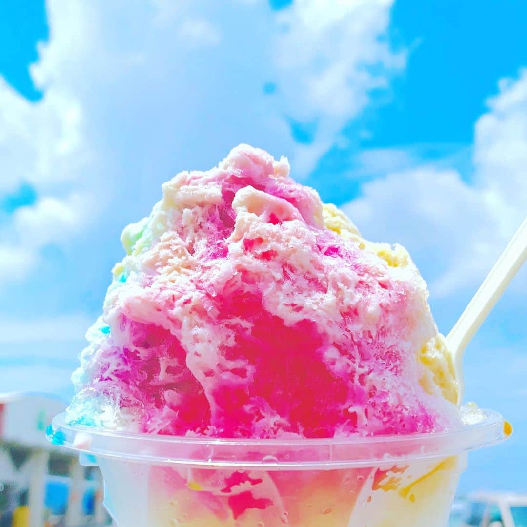 be-o編集部のインスタグラム：「残暑見舞いもうしあげます😊  @beo.okinawa  #beo #beookinawa #ビオ #okinawa #沖縄 #フリーペーパー #freepaper #ファッション #イベント情報 #グルメ」