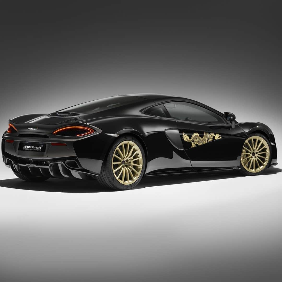 McLaren Automotiveさんのインスタグラム写真 - (McLaren AutomotiveInstagram)「McLaren Special Operations were tasked with creating something particularly unique for Chinese fashion designer Cabbeen. The result is a 570GT like no other...This is the McLaren 570GT Cabbeen Collection. #MSO #MSOMonth2019」8月19日 1時27分 - mclarenauto